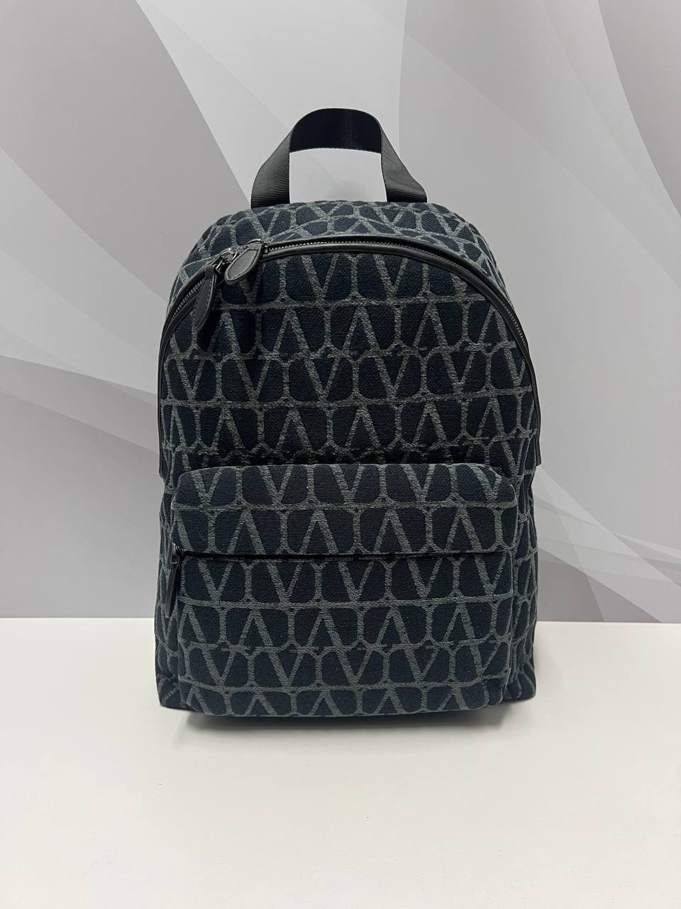 рюкзак,женские рюкзаки,рюкзак модный,рюкзак valentino,рюкзак с принтом