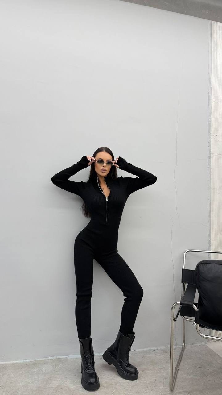 комбинезон с молнией в рубчик спортивный брючный forever&ever,комбинезон трикотажный облегающий чёрный,комбинезон женский спортивный,комбинезон спортивный в рубчик,комбинезон спортивный