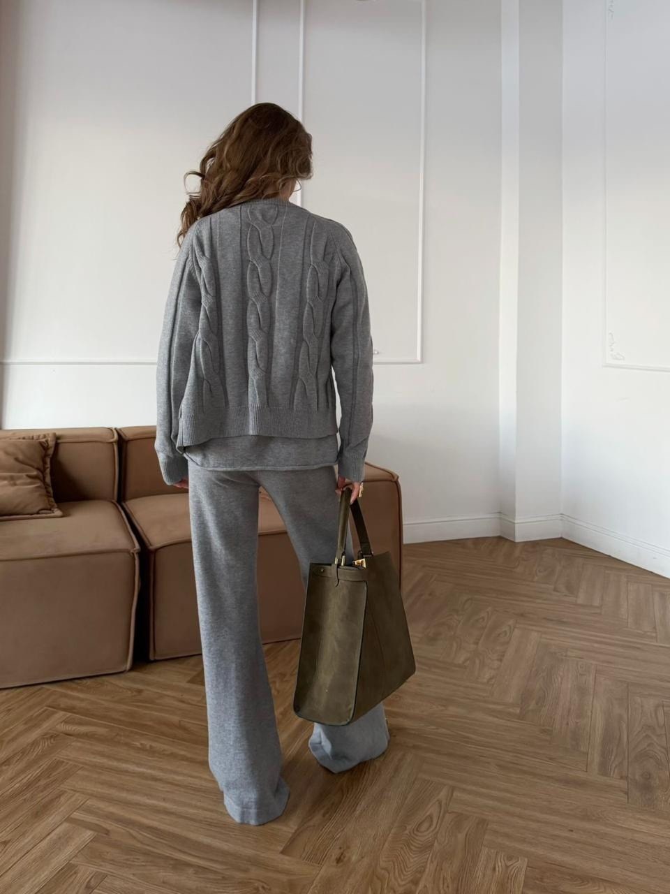 костюм женский брючный трикотажный,трикотажный костюм,костюм с брюками,костюм брючный женский,женский костюм серый