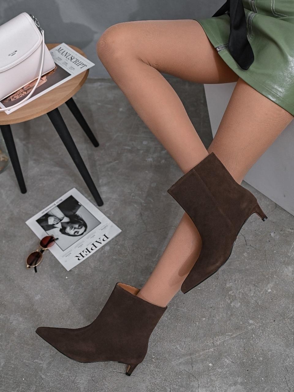 женские ботильоны с острым носком,женские ботильоны,замшевые женские ботильоны с острым носком на,ботильоны модные,замшевые ботильоны