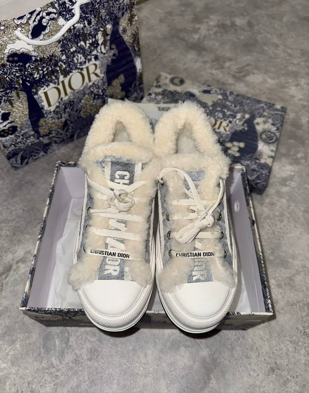 женские зимние кеды с мехом christian dior walk'n' серые,кроссовки женские кеды с мехом dior walk'n'dior,женские зимние кеды с мехом christian dior walk'n' серые lm-19557,кеды christian dior,серые кед