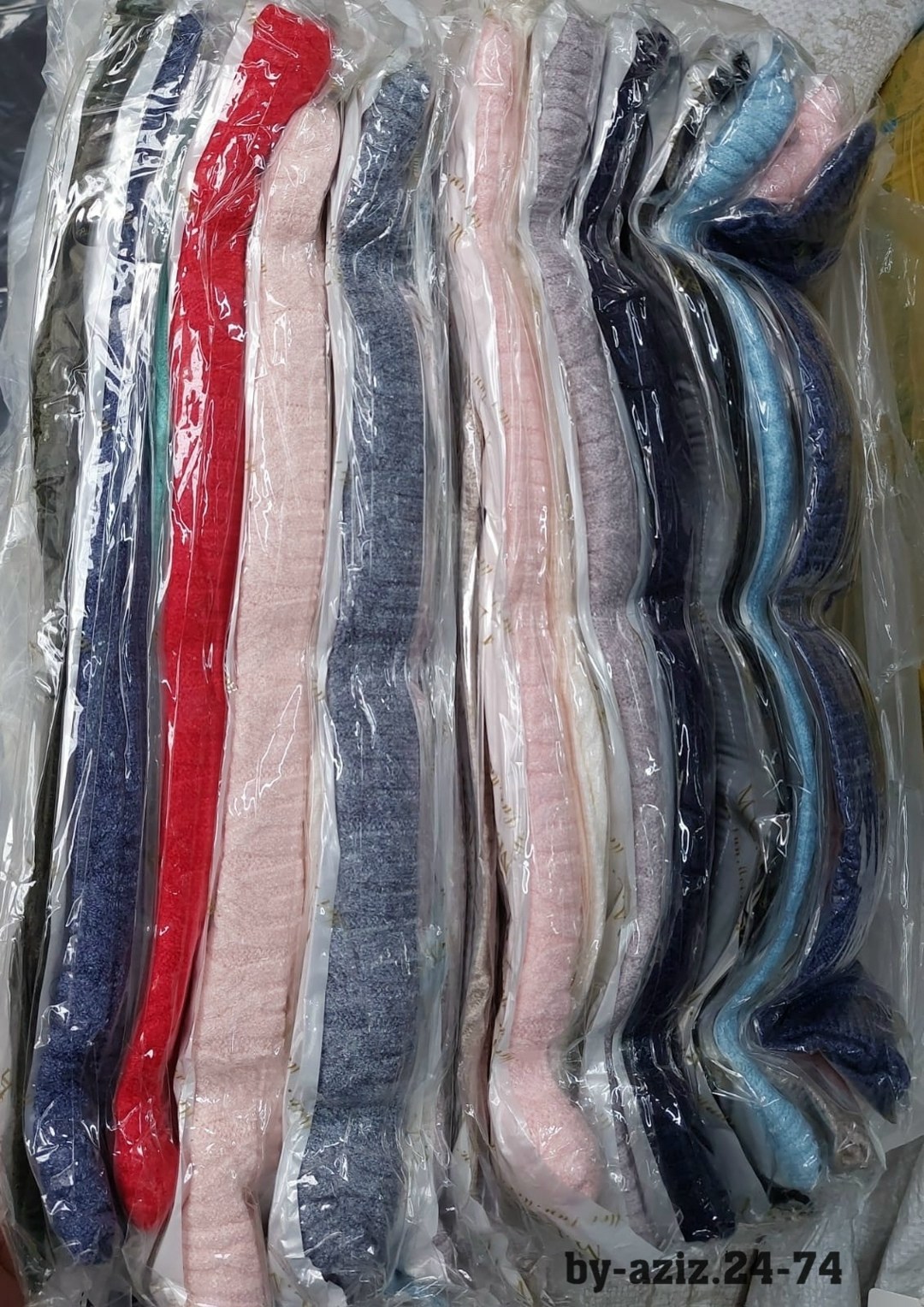 красная водолазка,водолазка,брюки классические,женская водолазка,повседневный джемпер