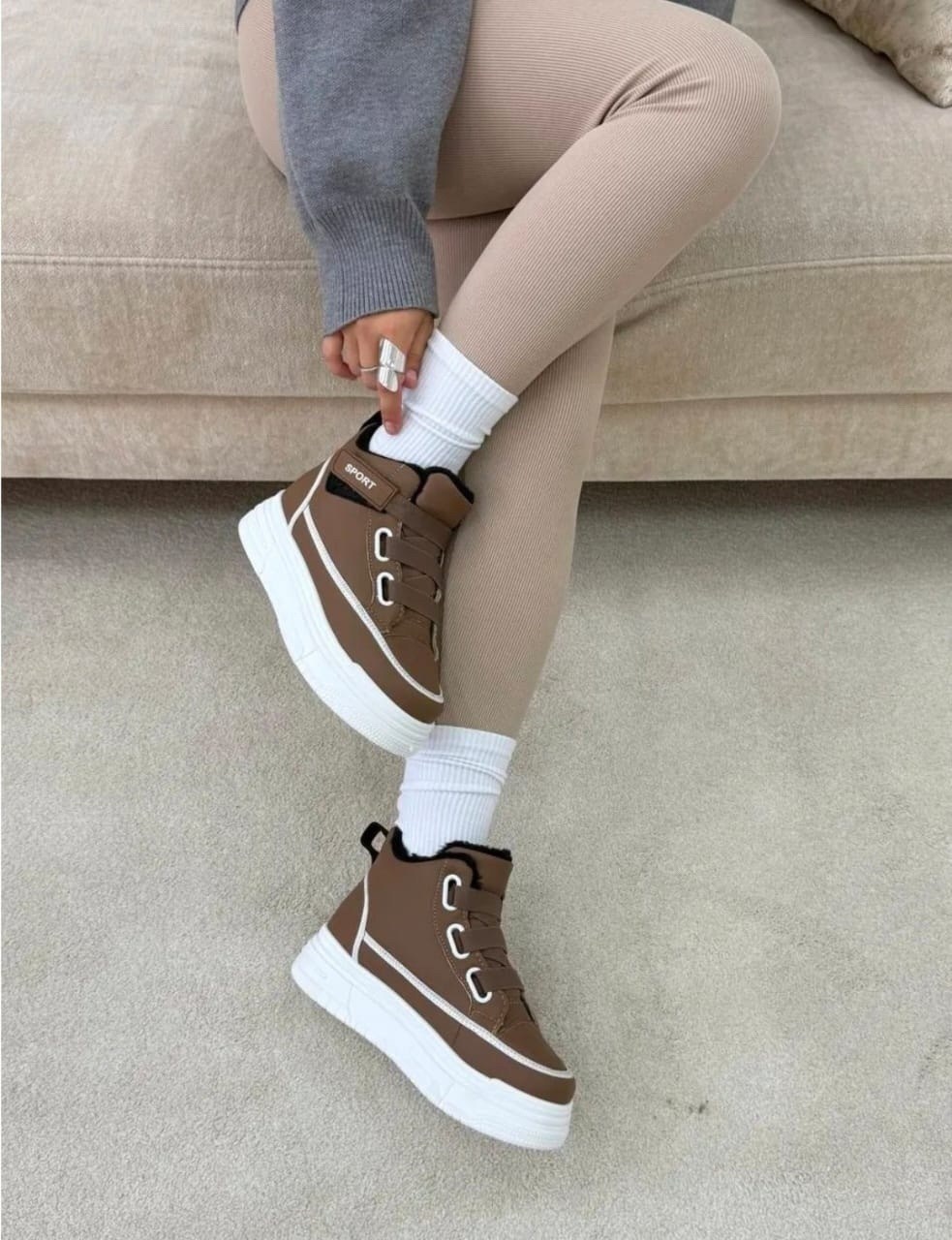 ,женские кроссовки, женская,зимние женские кроссовки,модная