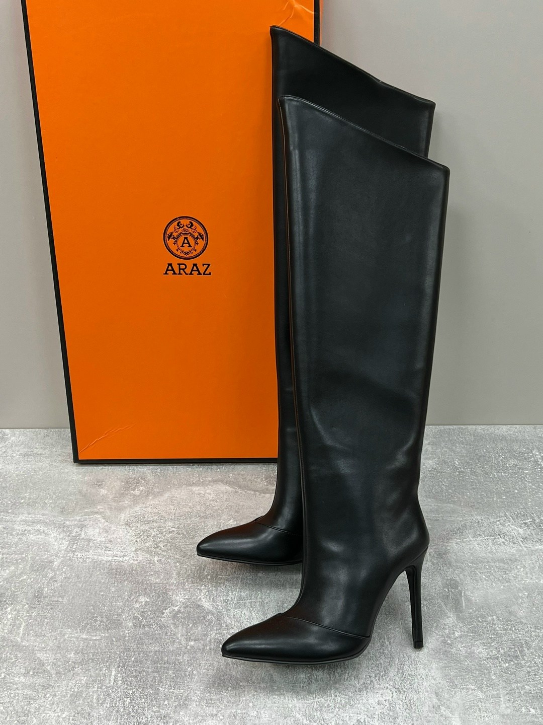 женские сапоги,кожаные высокие сапоги balenciaga,модные сапоги,сапоги,сапоги высокие