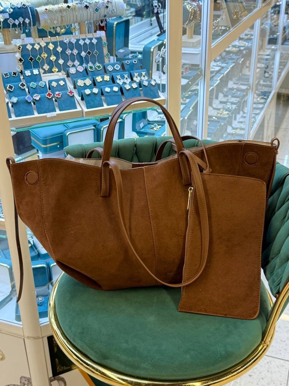 замшевая сумка,женская замшевая сумка,сумка-шоппер из натуральной замши,сумка замшевая женская шоппер polene,сумка шоппер бордовая