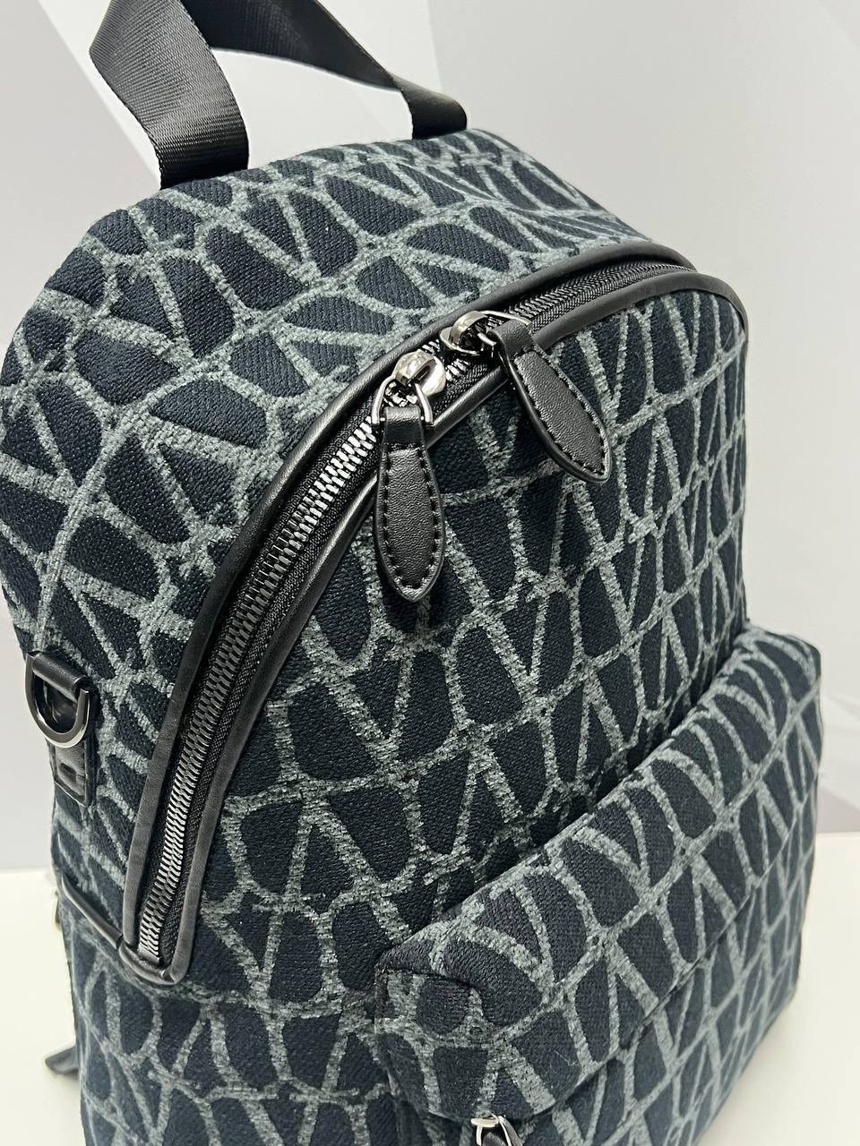 рюкзак,женские рюкзаки,рюкзак модный,рюкзак valentino,рюкзак с принтом