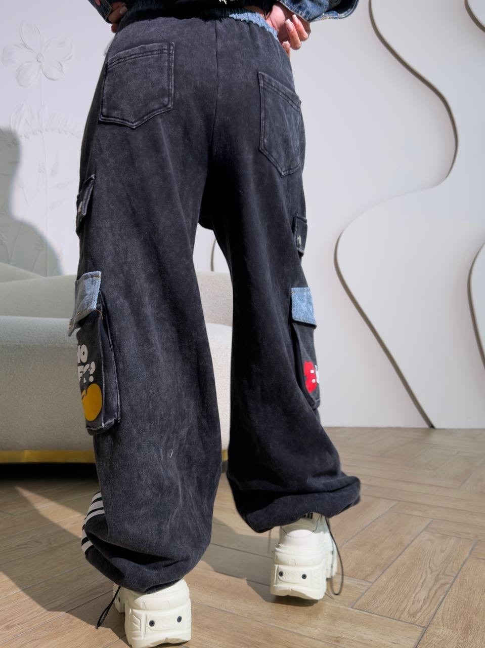 джинсы комбинированные,комбинированная джинсовка,джинсы с лампасами,модный женский костюм,джинсы стильные