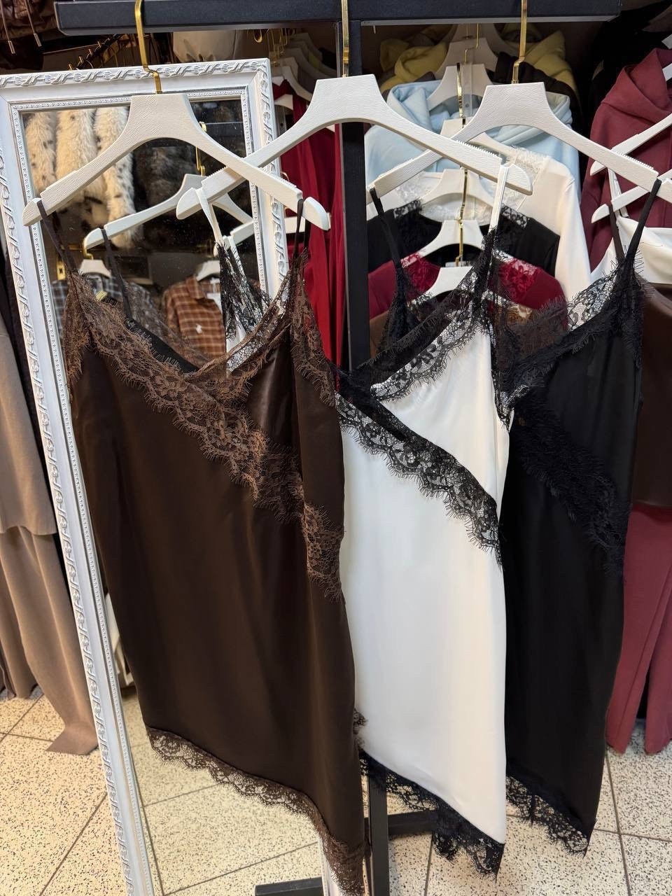 платье комбинация,платье комбинация с разрезом и кружевом free&life 265149694,черное платье комбинация,пеньюар,ночные пеньюары