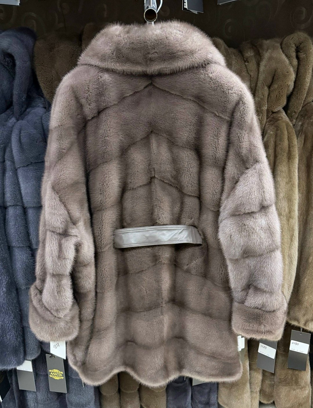 женская шуба из натурального норкового меха,шуба норковая,шуба норковая с английским воротником,шуба,шуба из норки