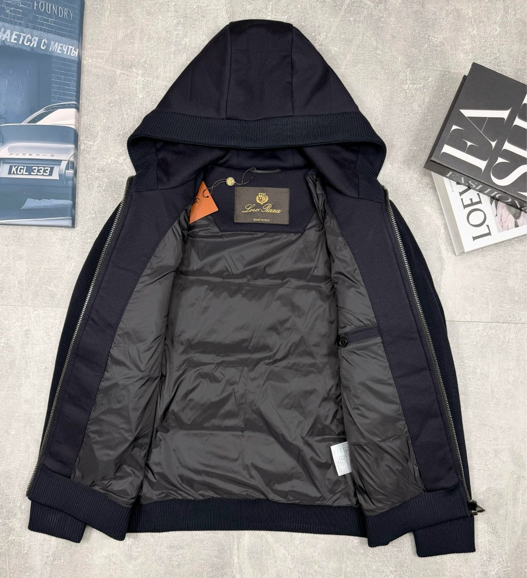 синяя куртка hugo boss с вязаными рукавами,куртка moncler,тёмно-синяя мужская куртка hugo boss с вязанными рукавами,куртка,prada тёмно-синяя мужская куртка с вязаными рукавами