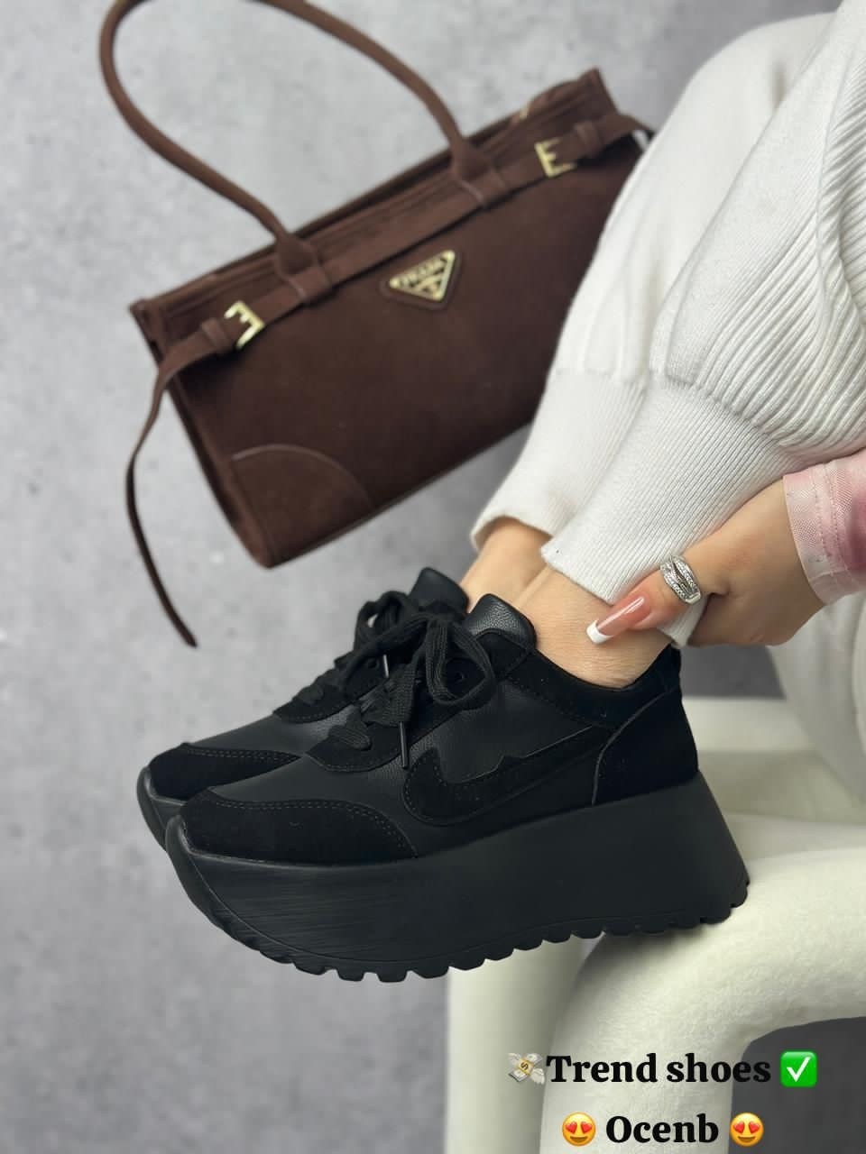 кроссовки черные женские,кроссовки женские,черные кроссовки,,стильные черные кроссовки женские