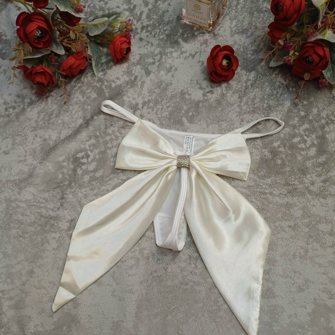 атласный бант,атласный бант на заколке,бант на заколка,заколка для волос с бантом,бант на платье