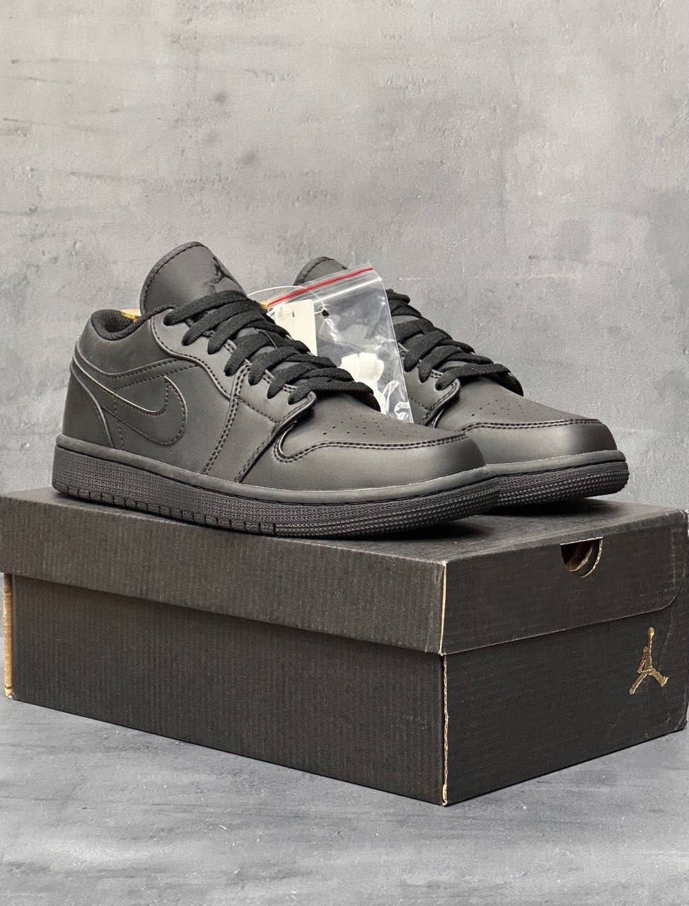 air jordan 1 low "triple black",jordan 1 low "triple black",кроссовки nike air jordan 1 low,nike air jordan 1 low,nike air jordan 1 low black