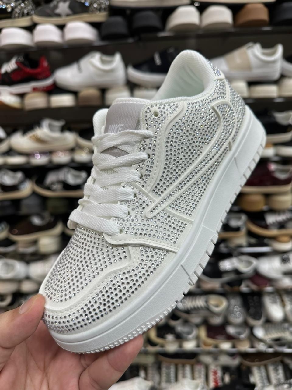 кроссовки,женские кроссовки,мужские кроссовки,мужская  кроссовки,кроссовка