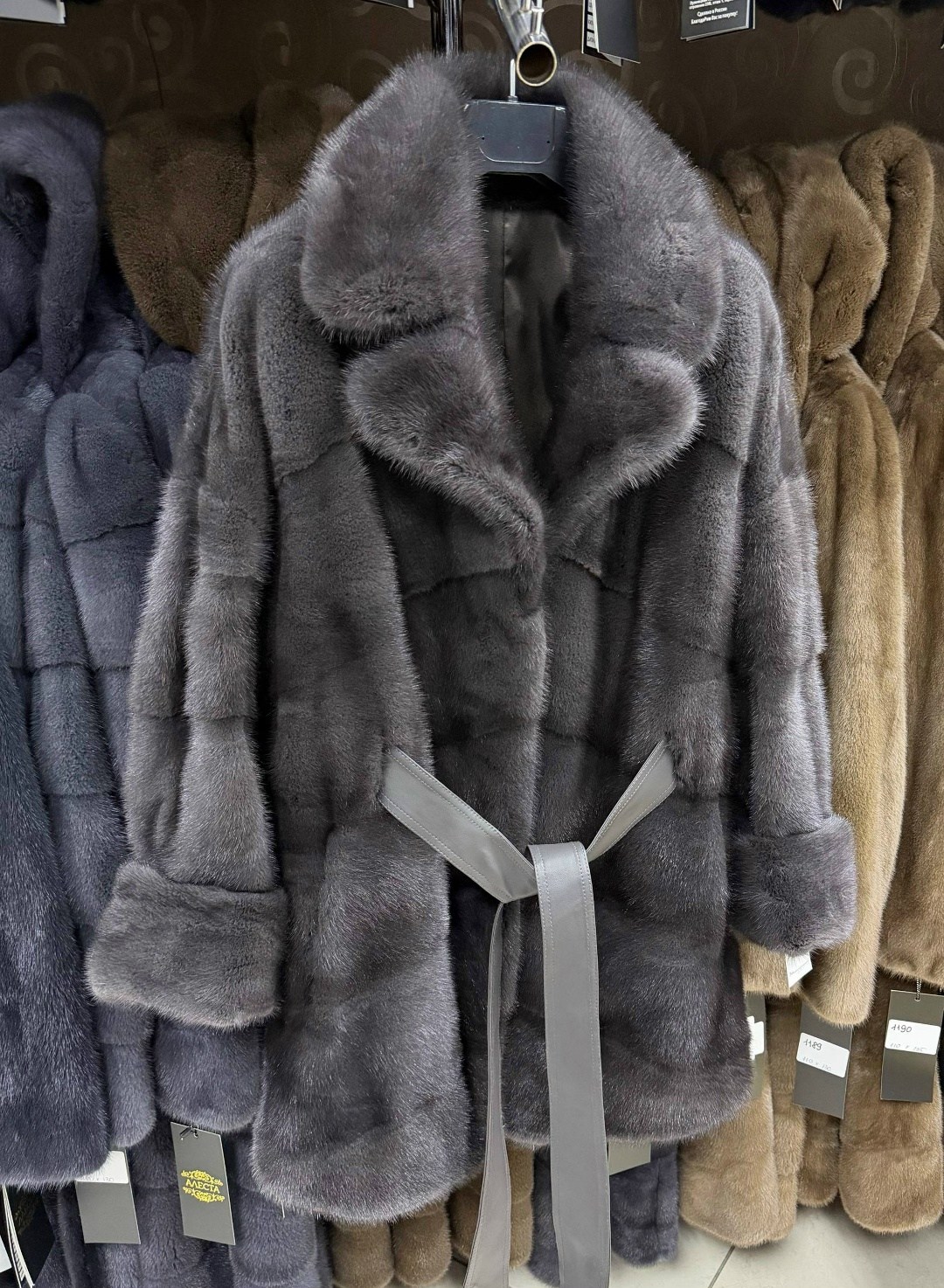 норковая шуба,шубка из меха импортной плюшевой норки с английским воротником,норковая шуба английский воротник,шуба,серая норковая шуба