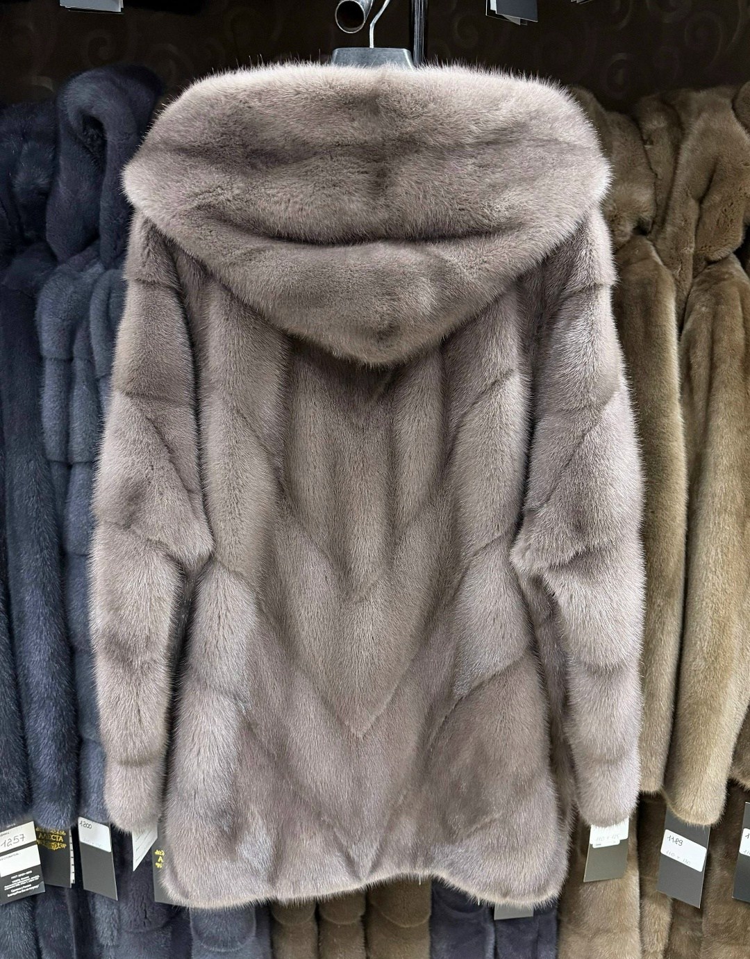 шуба норковая с капюшоном,шуба из меха европейской норки с капюшоном,шубка из меха европейской норки с капюшоном,шубка из меха европейской норки с капюшоном цвет лаванда,шубка из меха европейской норк