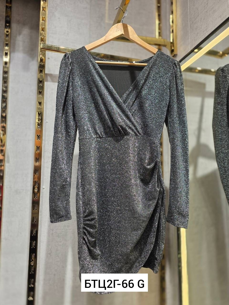 платье с люрексом,платье,фасон платья с люрексом,серебристое мини-платье с люрексом,платье из люрекса