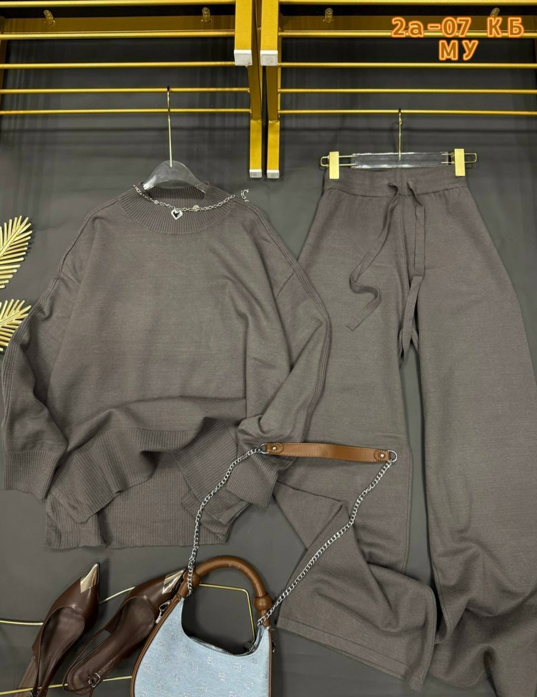 костюм женский кофта и штаны арт. 1517881,костюм с брюками,трикотажный костюм,костюм женский кофта и штаны one size 42-48 арт. 1537619,костюм классический