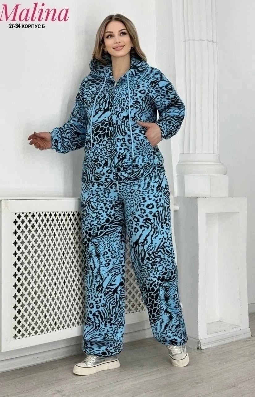 костюм - двойка леопардовый арт. 11068408,костюм двойка леопардовый,женский костюм двойка двухнитка,костюм женский на флисе,костюм брючный леопардовый принт karim benjama