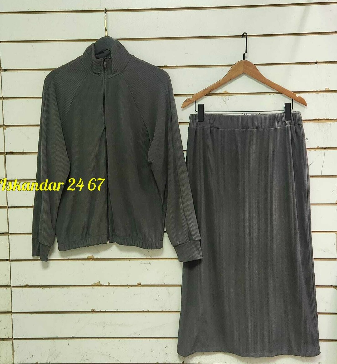 костюм женский двойка с юбкой,костюм с юбкой трикотажный теплый,костюм теплый с юбкой,юбка с кофтой,костюм двойка кофта лапша с воротником и юбка