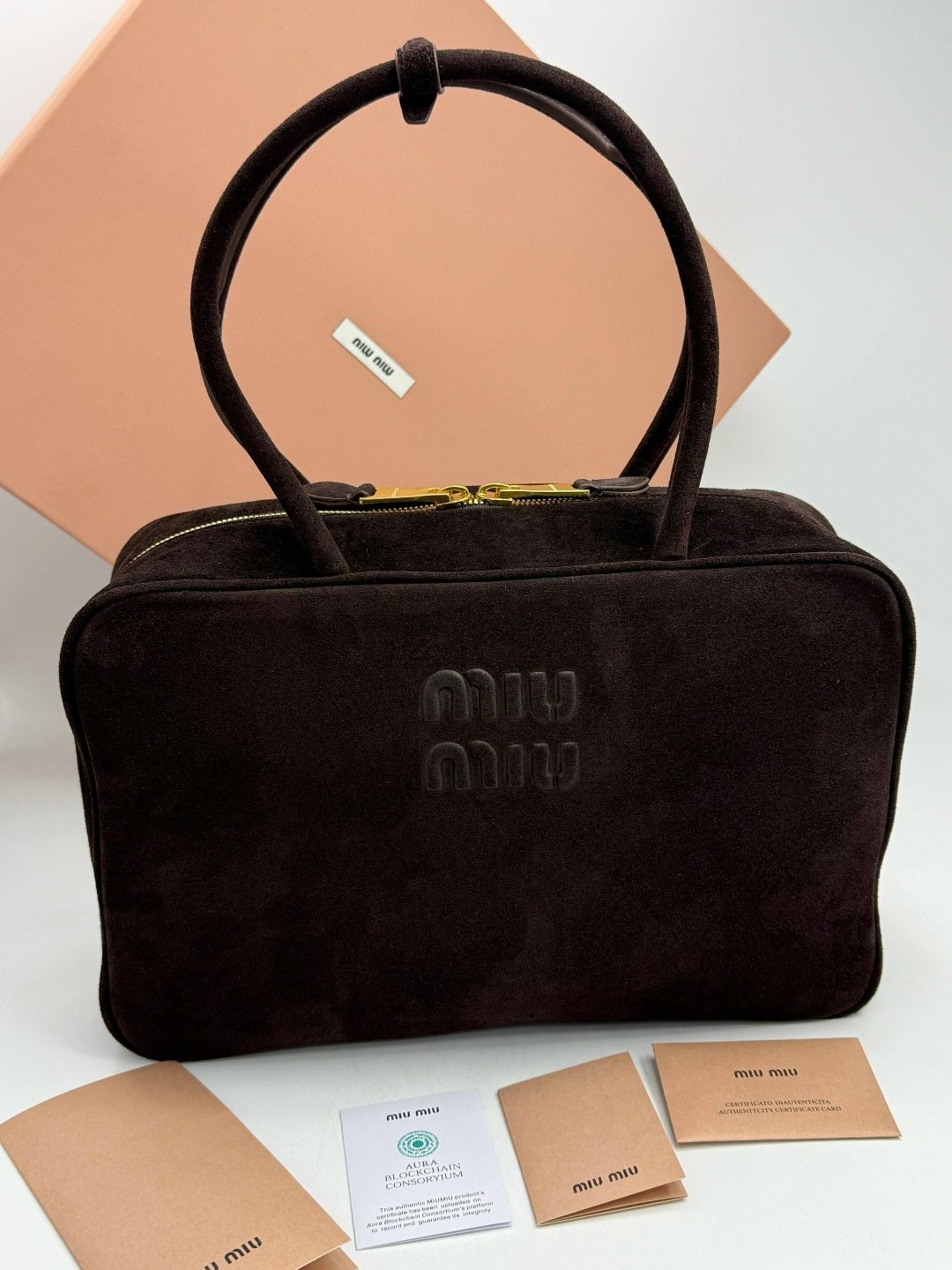 сумка женская замшевая тоут большая miu miu,сумка miu miu натуральная замша,женская замшевая сумка miu miu arcadie коричневая,сумка miu miu замшевая коричневая,сумка женская miu miu