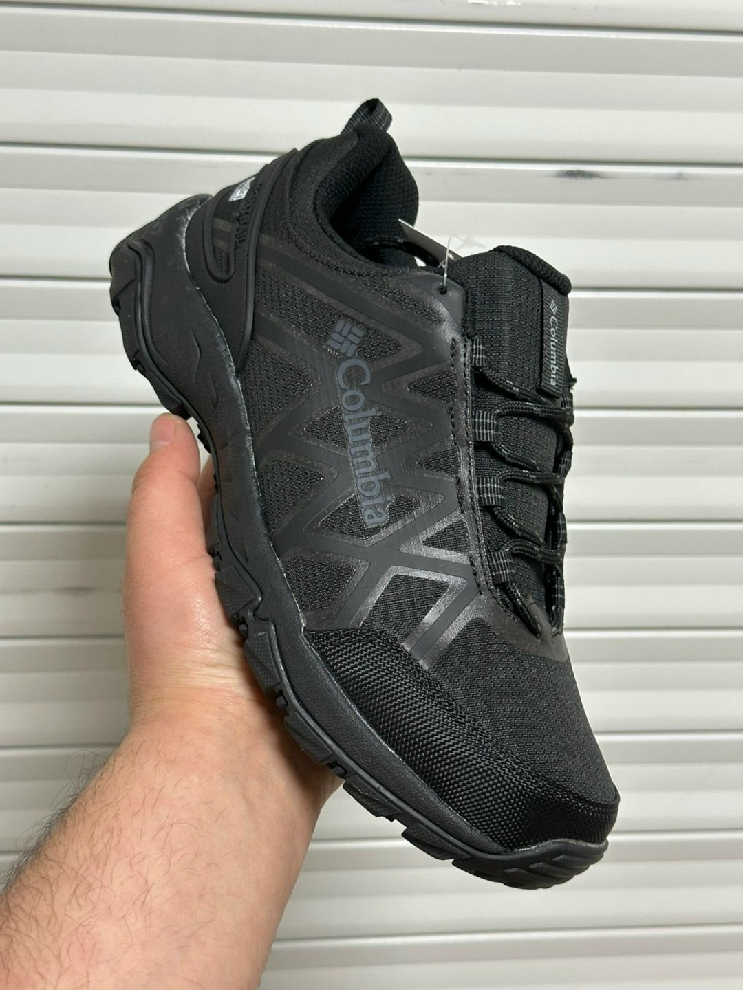 мужские зимние кроссовки columbia gore tex,кроссовки мужские columbia firecamp iii waterproof черный,термо кроссовки columbia,кроссовки columbia conspiracy v outdry черные,кроссовки columbia