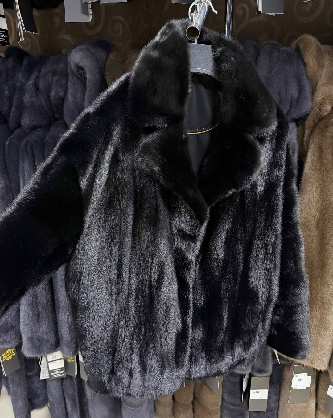 шуба норковая,комиссионка норковых шуб москва,норковая шуба черная,шуба,полушубок норковый