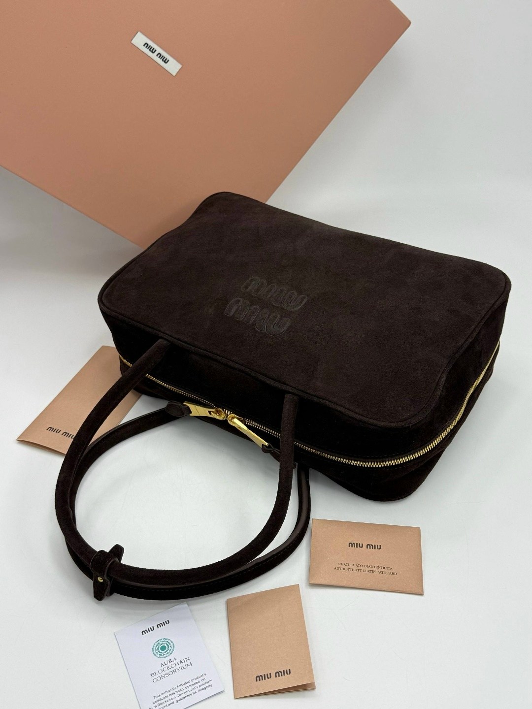 сумка женская замшевая тоут большая miu miu,сумка miu miu натуральная замша,женская замшевая сумка miu miu arcadie коричневая,сумка miu miu замшевая коричневая,сумка женская miu miu