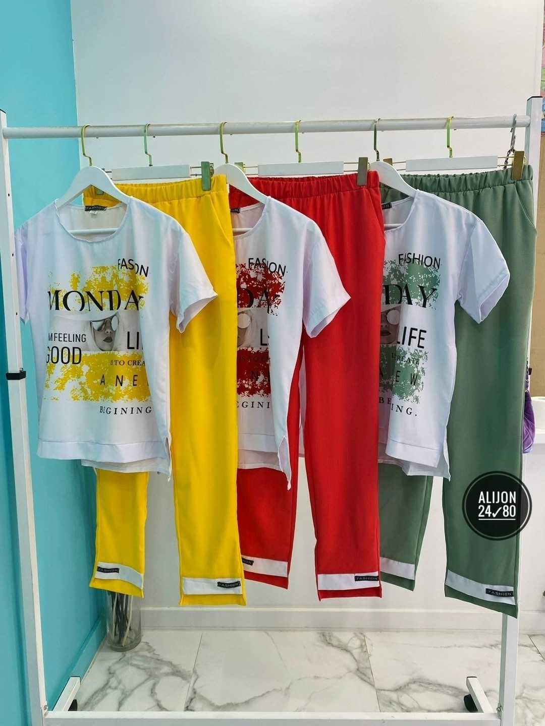 костюм из трикотажа,женский трикотажный костюм,костюм трикотажный,костюм женский,костюм двойка женская