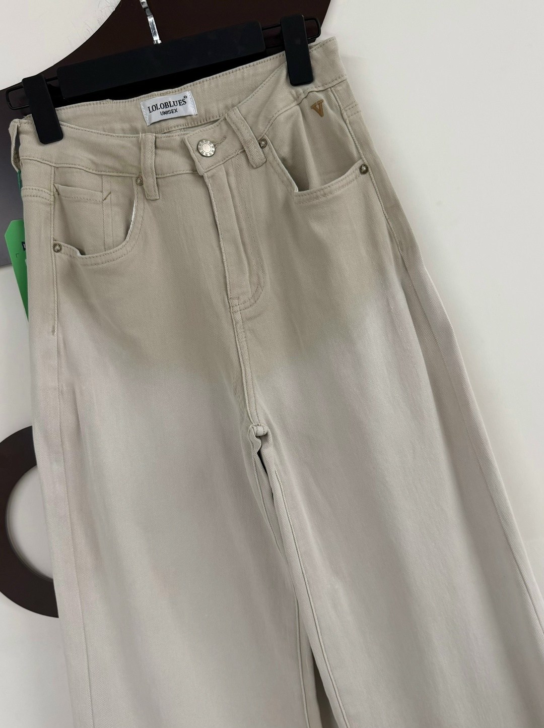 бежевые джинсы женские широкие,широкие джинсы,джинсы женские широкие,женские джинсы,джинсы бежевые