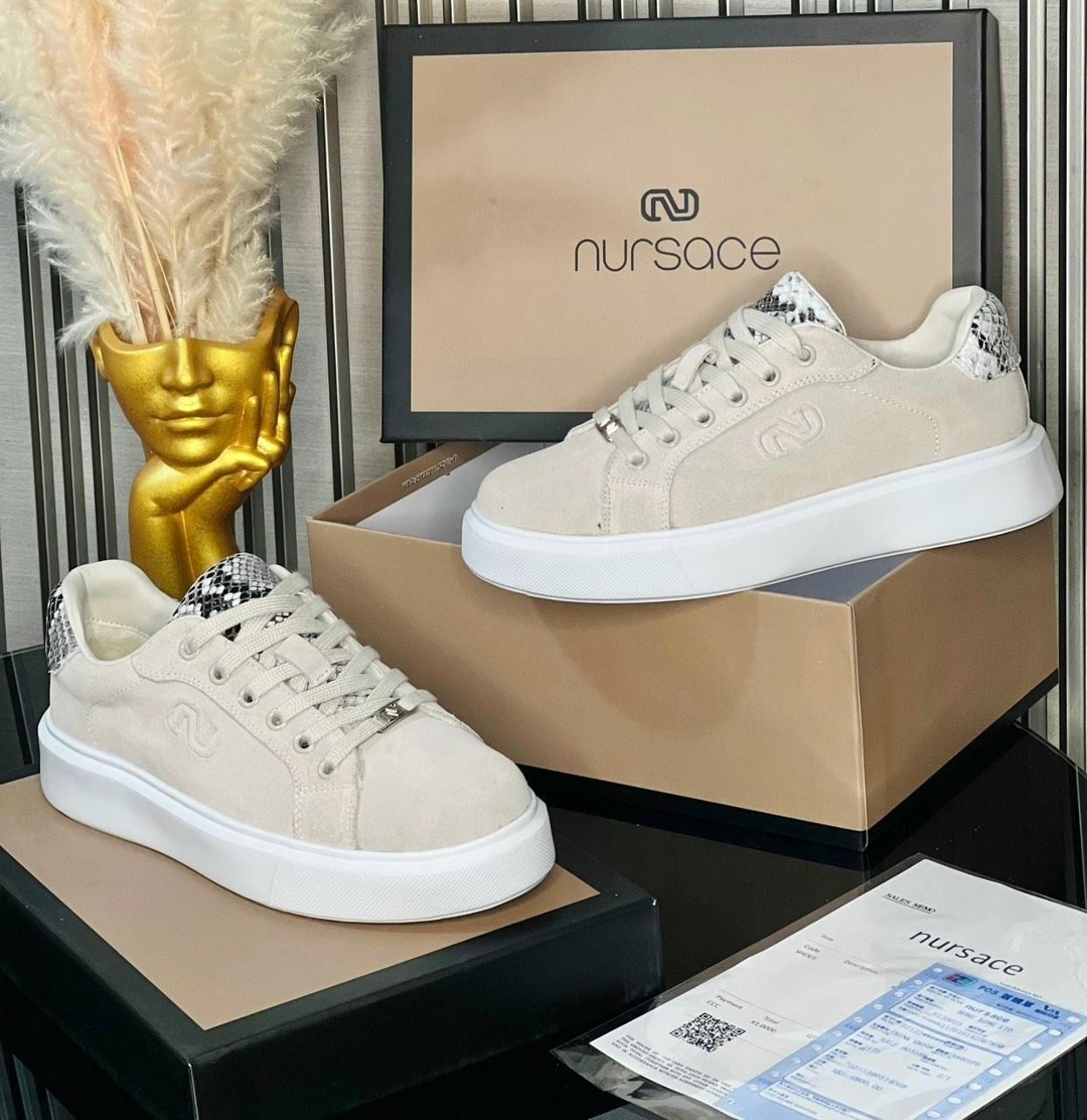 ,кеды женски,замшевые кеды,бежевые кроссовки,кроссовки женскиe