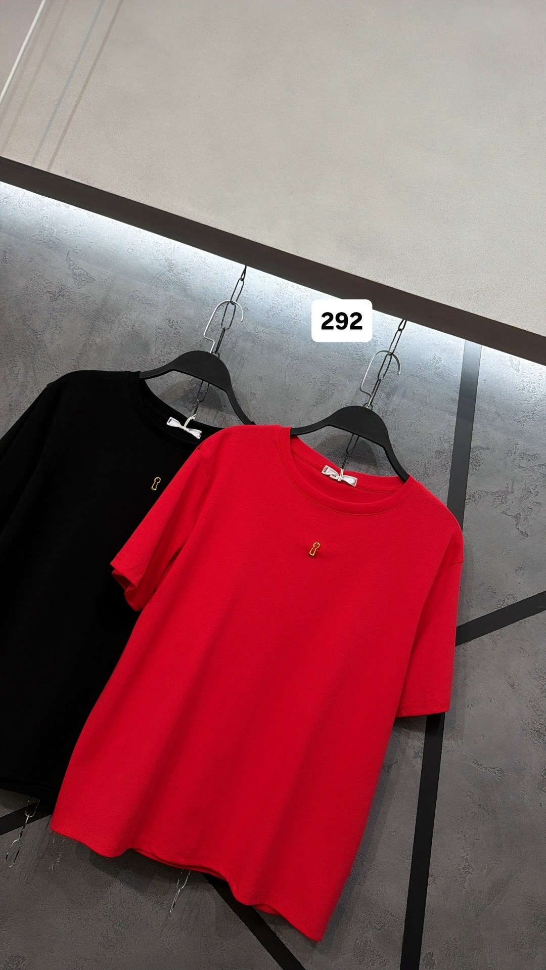 футболка,женская футболка,летние футболки,черная футболка женская,стильная футболка