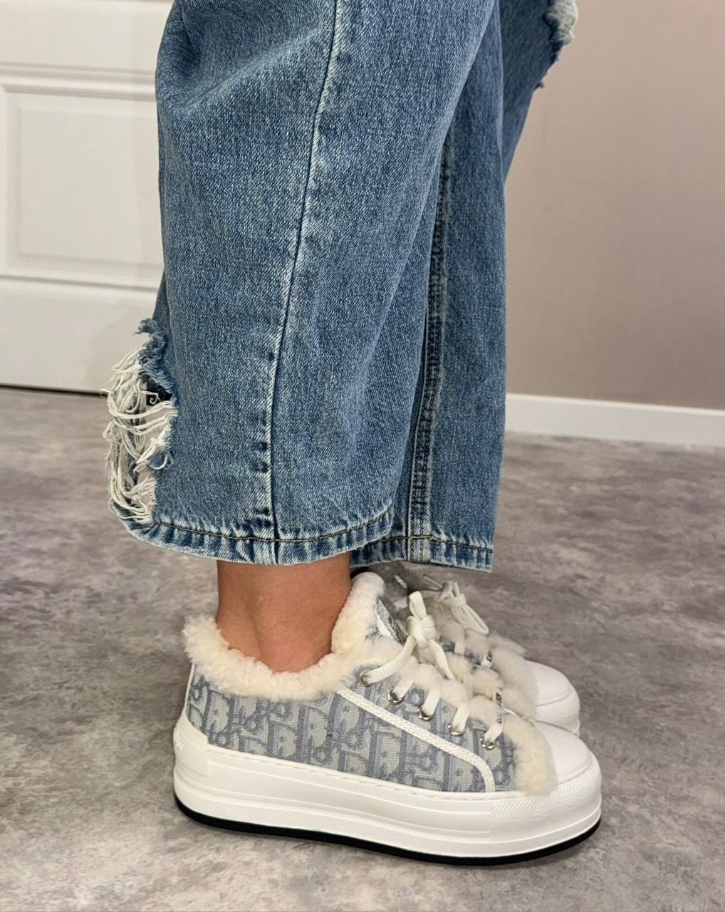 женские зимние кеды с мехом christian dior walk'n' серые,кроссовки женские кеды с мехом dior walk'n'dior,женские зимние кеды с мехом christian dior walk'n' серые lm-19557,кеды christian dior,серые кед