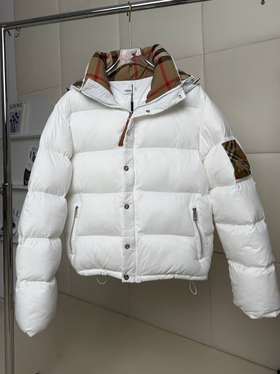 стильные пуховики,женская куртка,зимние куртки,куртка бомбер демисезонная обьемная модный стиль,куртка пуховик