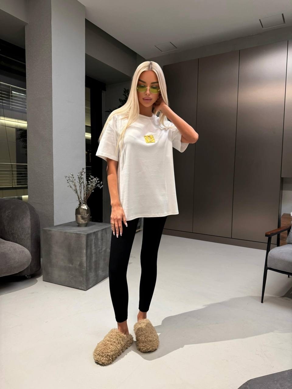 футболки оверсайз женские,футболка оверсайз,футболка оверсайз с принтами,модные образы,стильная футболка оверсайз