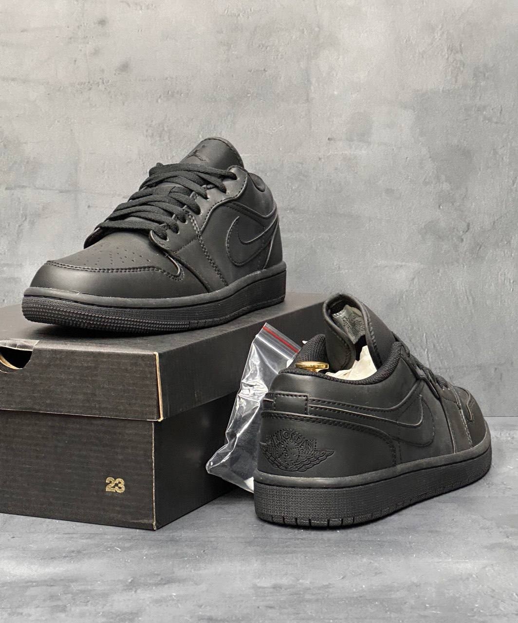 air jordan 1 low "triple black",jordan 1 low "triple black",кроссовки nike air jordan 1 low,nike air jordan 1 low,nike air jordan 1 low black