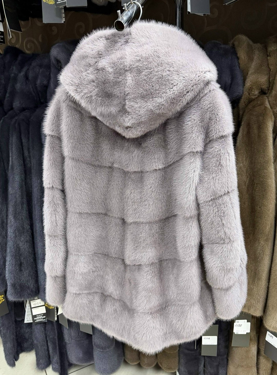 шубка из меха европейской норки с капюшоном цвет лаванда,шубка из меха европейской норки с капюшоном,шуба норковая,шуба норковая с капюшоном,шубка из меха европейской норки с капюшоном цвет графит