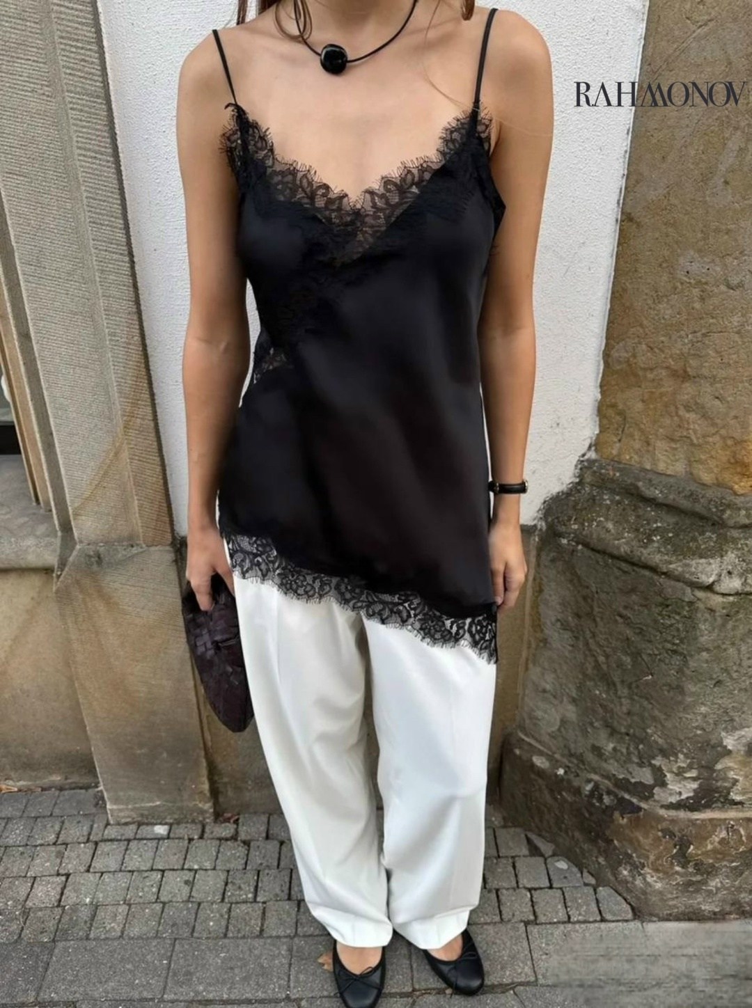 топ с кружевом,повседневная куртка,модный стиль,стильные образы