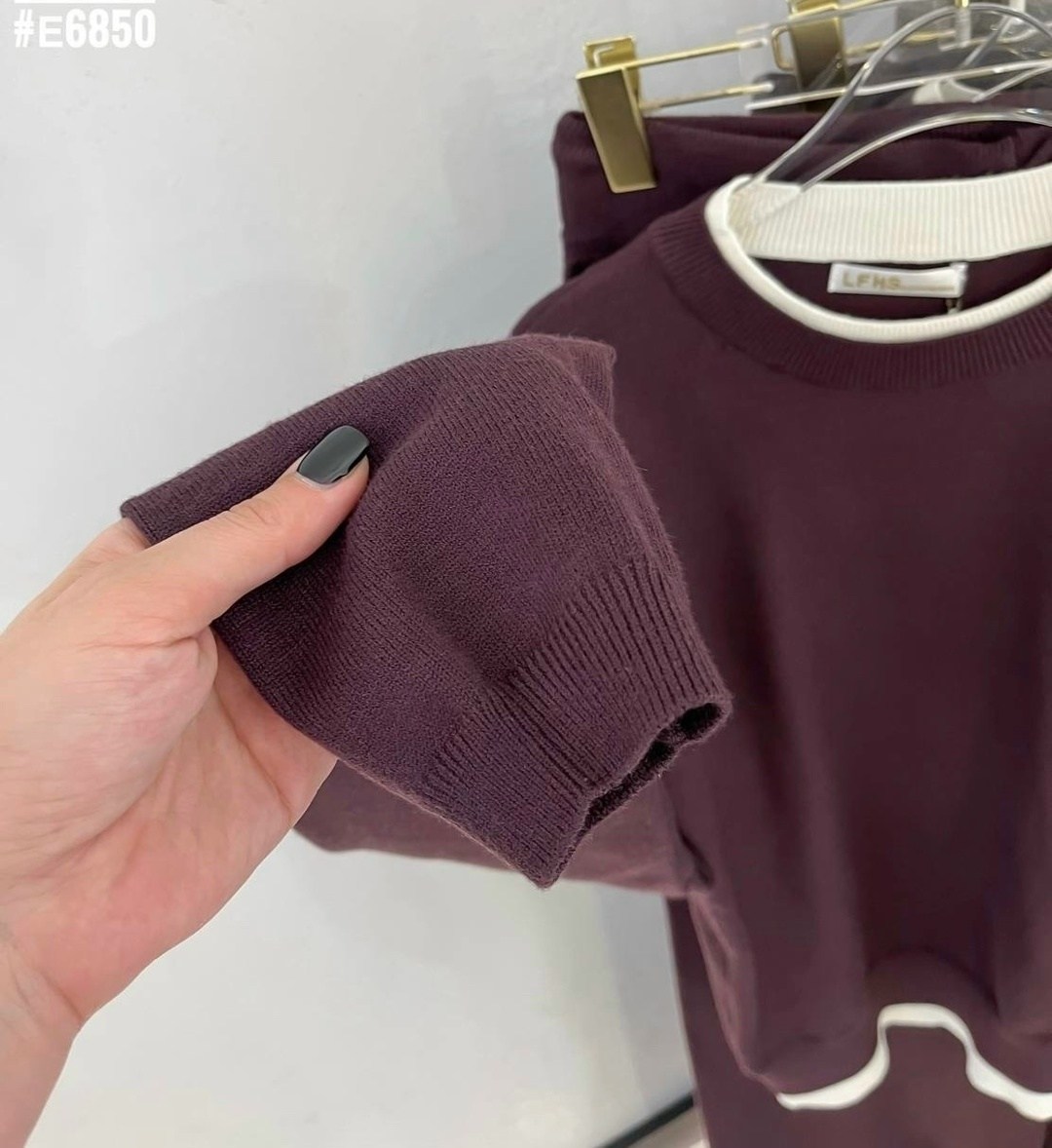 женский костюм,костюм трикотажный брючный клеш khubbi,костюм трикотажный,трикотажные костюмы женские,костюм с брюками