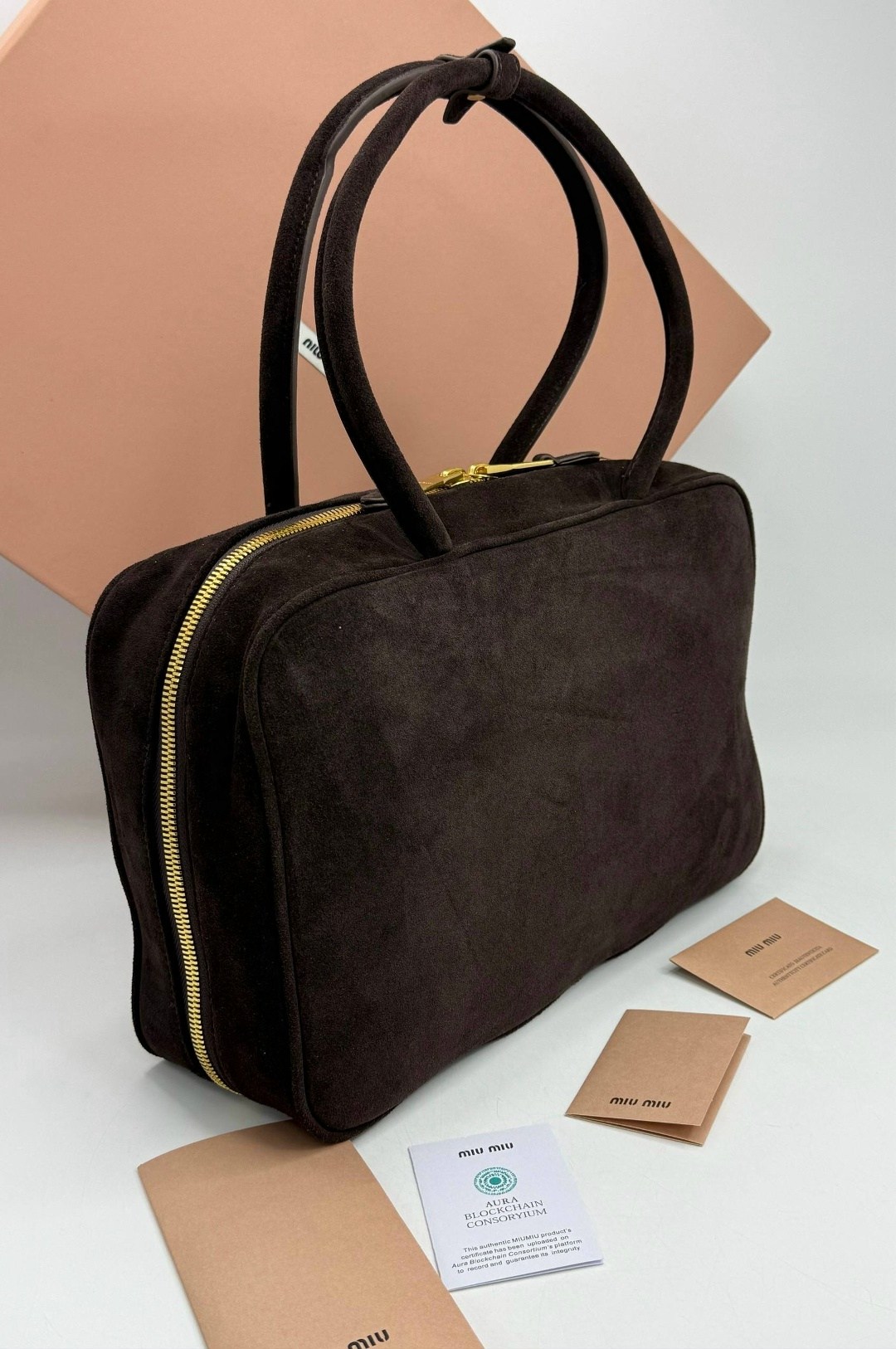 сумка женская замшевая тоут большая miu miu,сумка miu miu натуральная замша,женская замшевая сумка miu miu arcadie коричневая,сумка miu miu замшевая коричневая,сумка женская miu miu