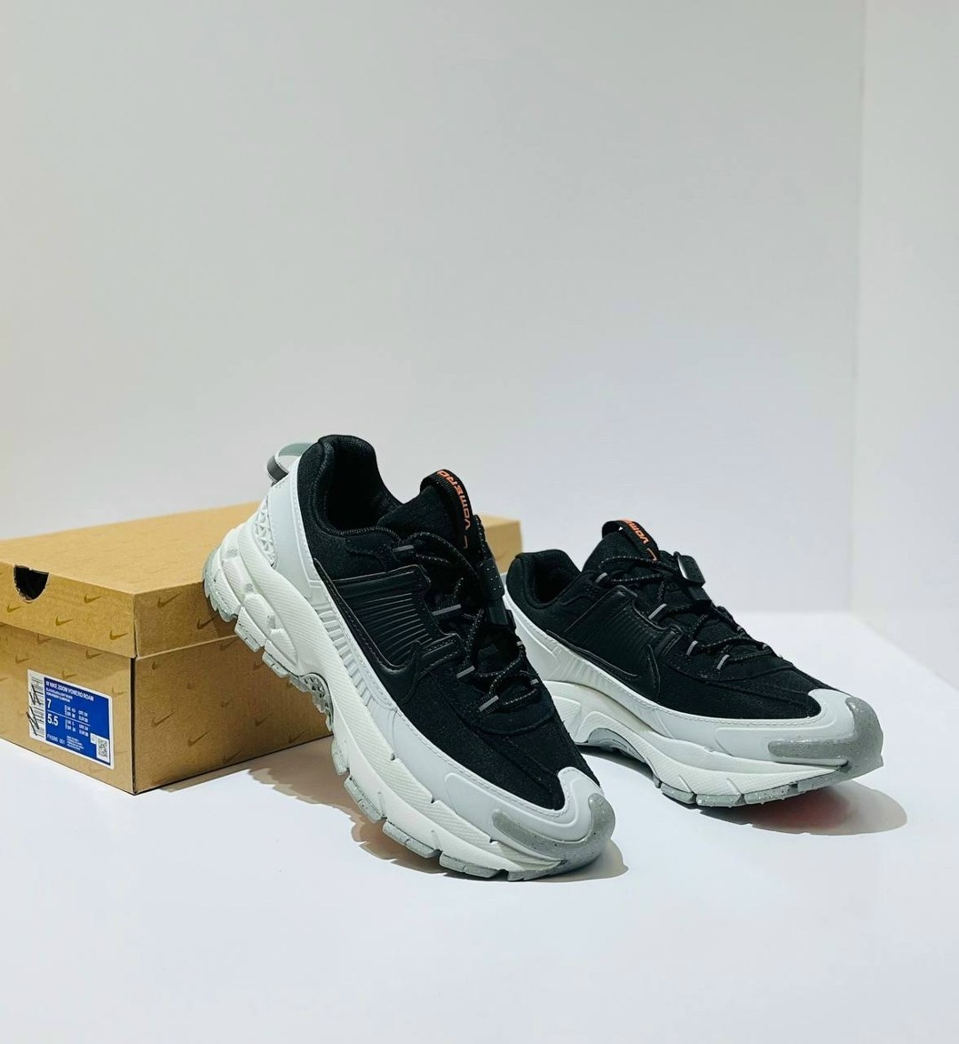 nike zoom vomero 5 roam "black/light silver",кроссовки nike air zoom vomero,nike zoom vomero 5 roam "black/light silver" fv2295-001,кроссовки nike zoom vomero 5,кроссовки nike air zoom vomero 5