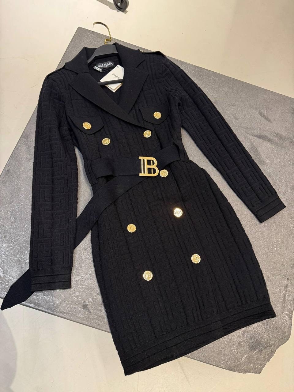 balmain женское платье-пиджак чёрного цвета,платье balmain,бандажное платье balmain,платье balmain черное,черное платье пиджак