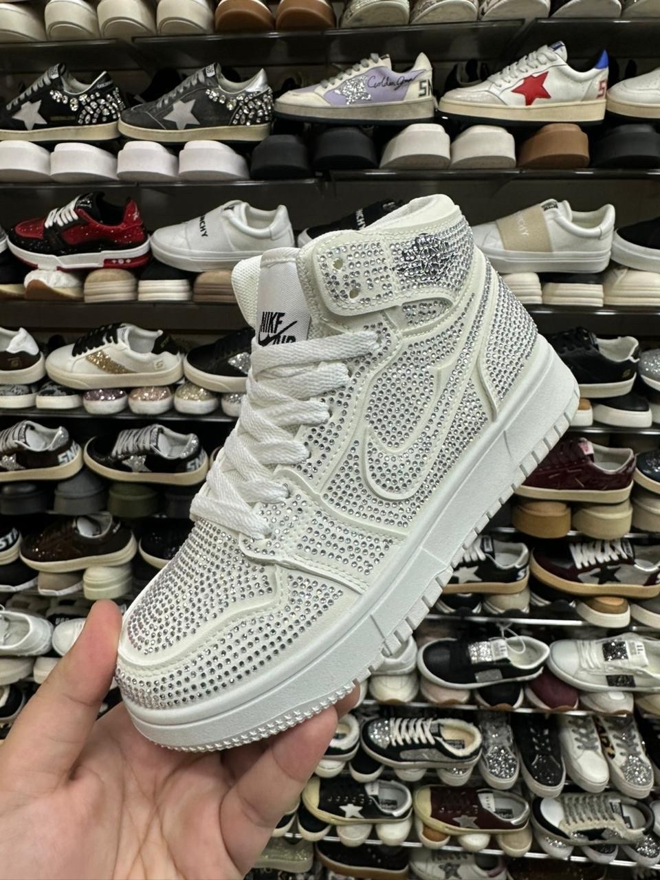 кроссовки,блестящие кроссовки,кроссовки со стразами,классные кроссовки, кроссовки