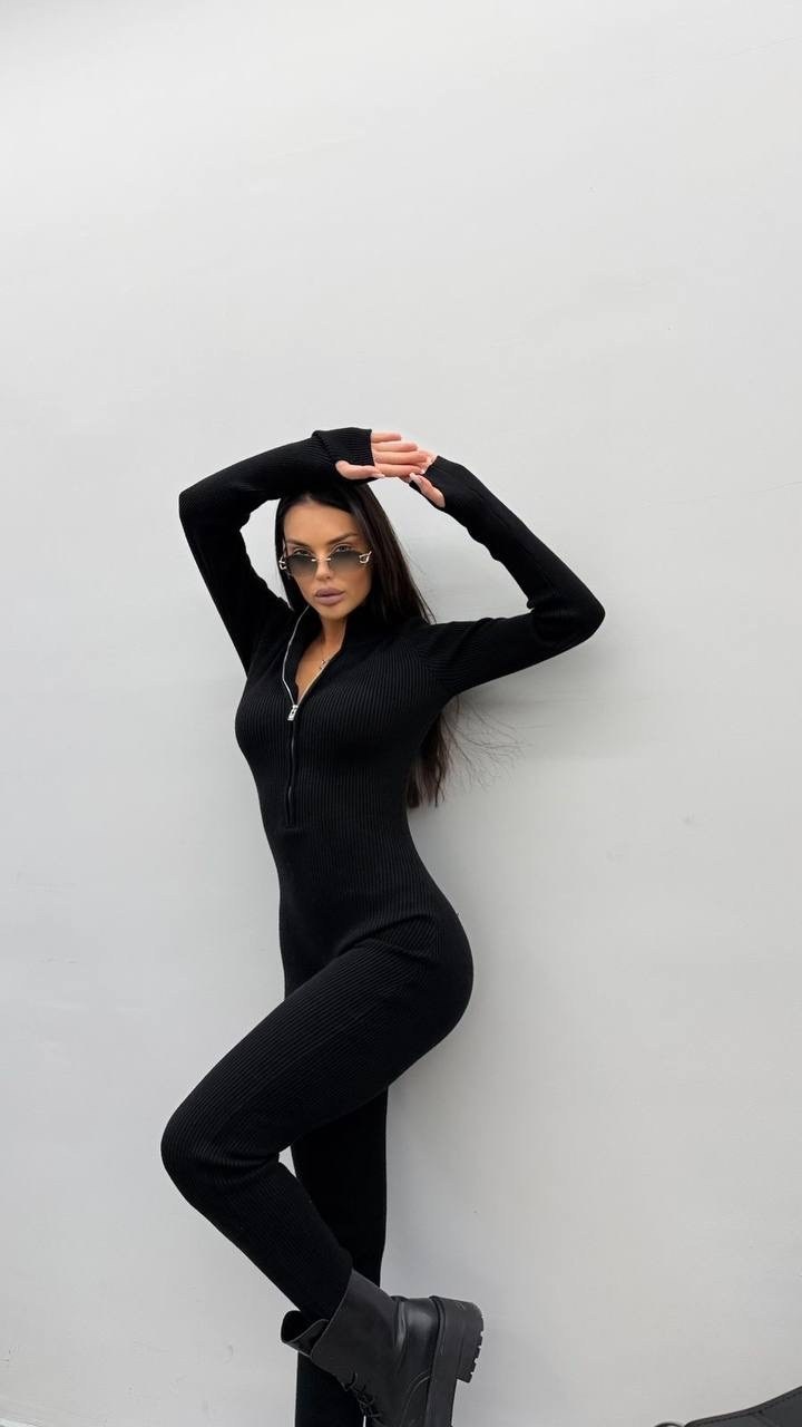 комбинезон с молнией в рубчик спортивный брючный forever&ever,комбинезон трикотажный облегающий чёрный,комбинезон женский спортивный,комбинезон спортивный в рубчик,комбинезон спортивный