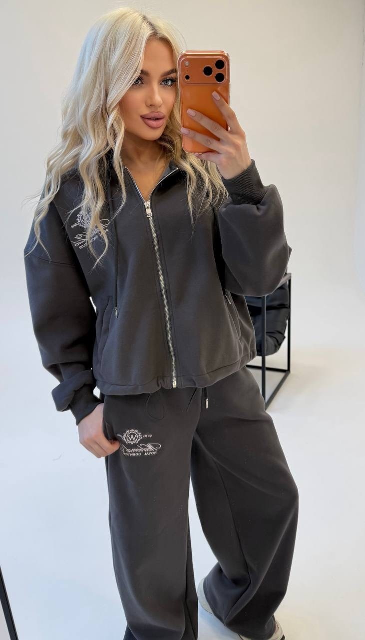 костюм на флисе,спортивный костюм,стильный костюм,костюм женский на флисе,женский костюм