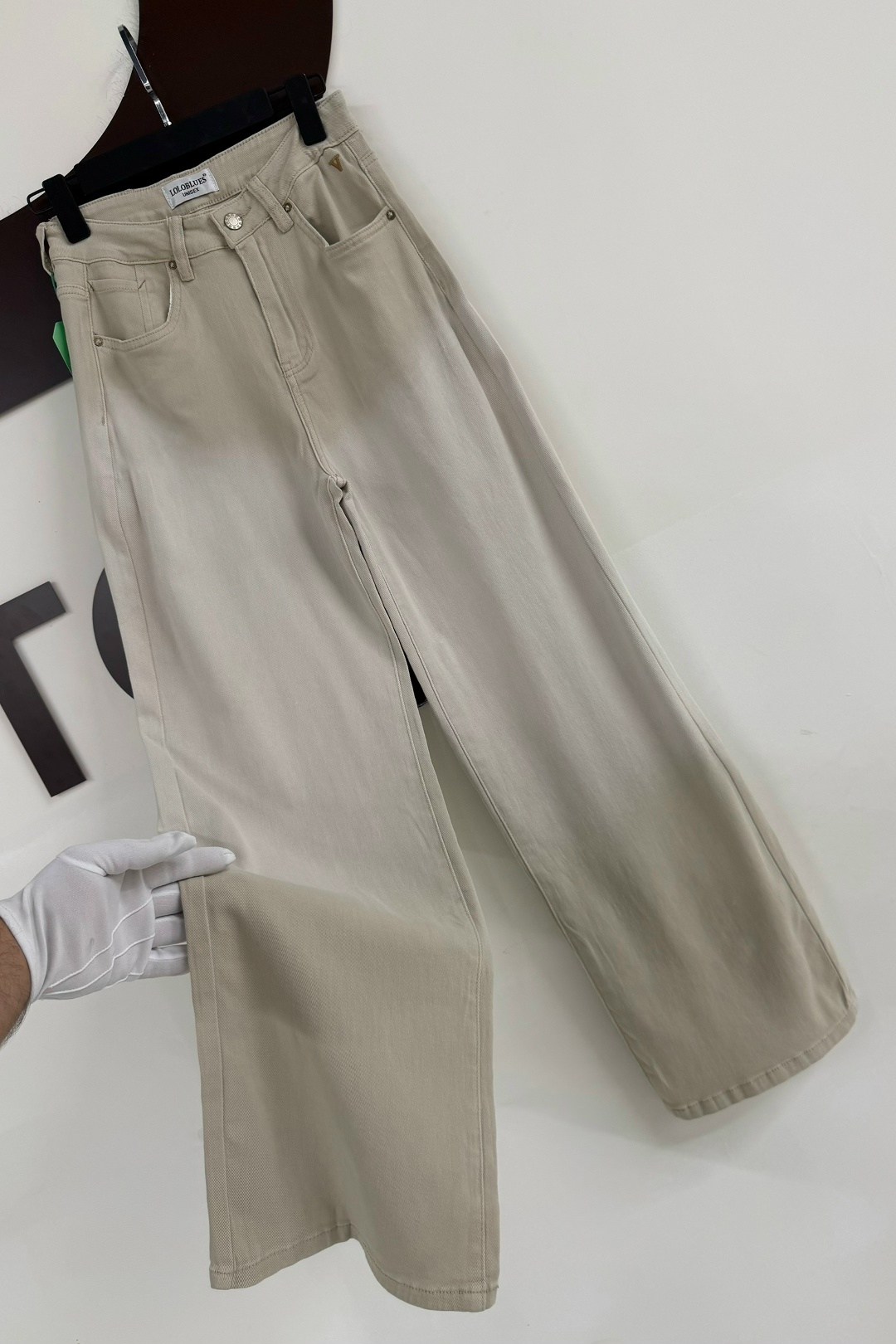 бежевые джинсы женские широкие,широкие джинсы,джинсы женские широкие,женские джинсы,джинсы бежевые