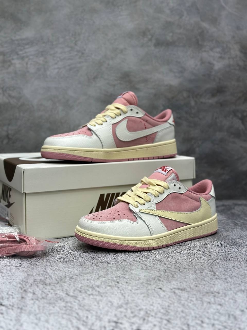 travis scott x air jordan 1 low sail shy pink,кроссовки travis scott x air jordan 1 low,женские кроссовки nike air jordan 1 low travis scott розовые,кроссовки air jordan 1 low x travis scott 'shy pink