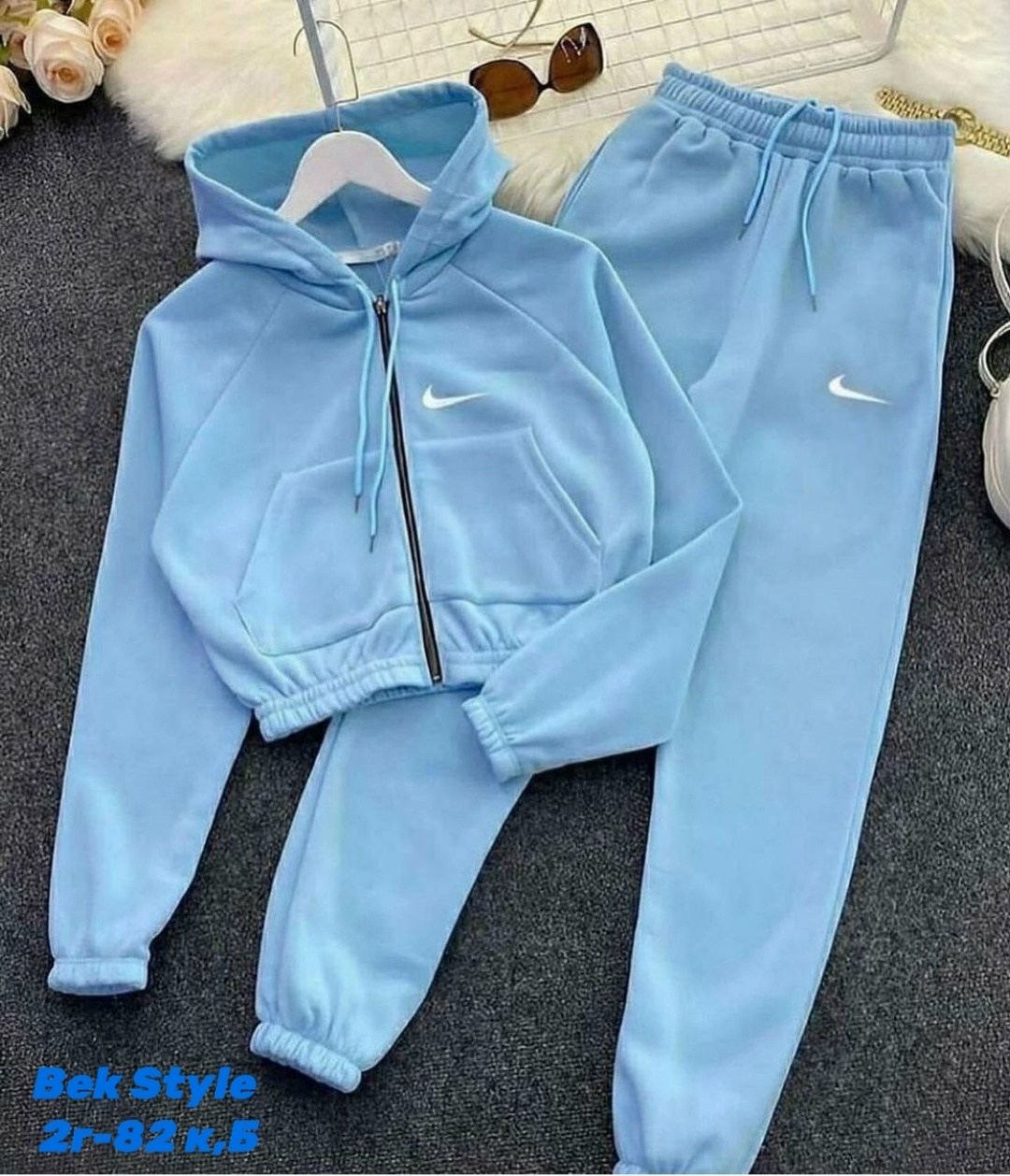 спортивные костюмы женские на флисе,спортивный костюм на флисе,костюм-двойка "nike",спортивные костюмы женские,спортивный костюм флисовый