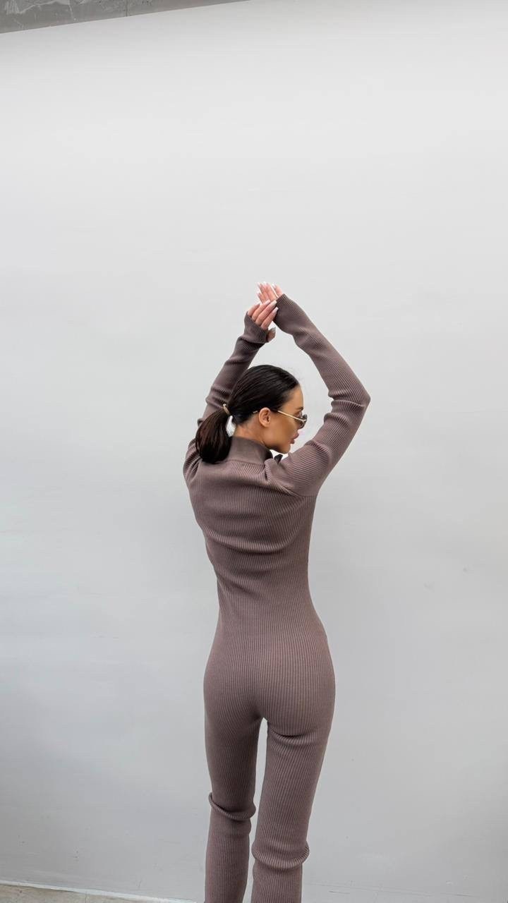 комбинезон женский в рубчик,трикотажный комбинезон,комбинезон женский,комбинезон стильный,комбинезон теплый