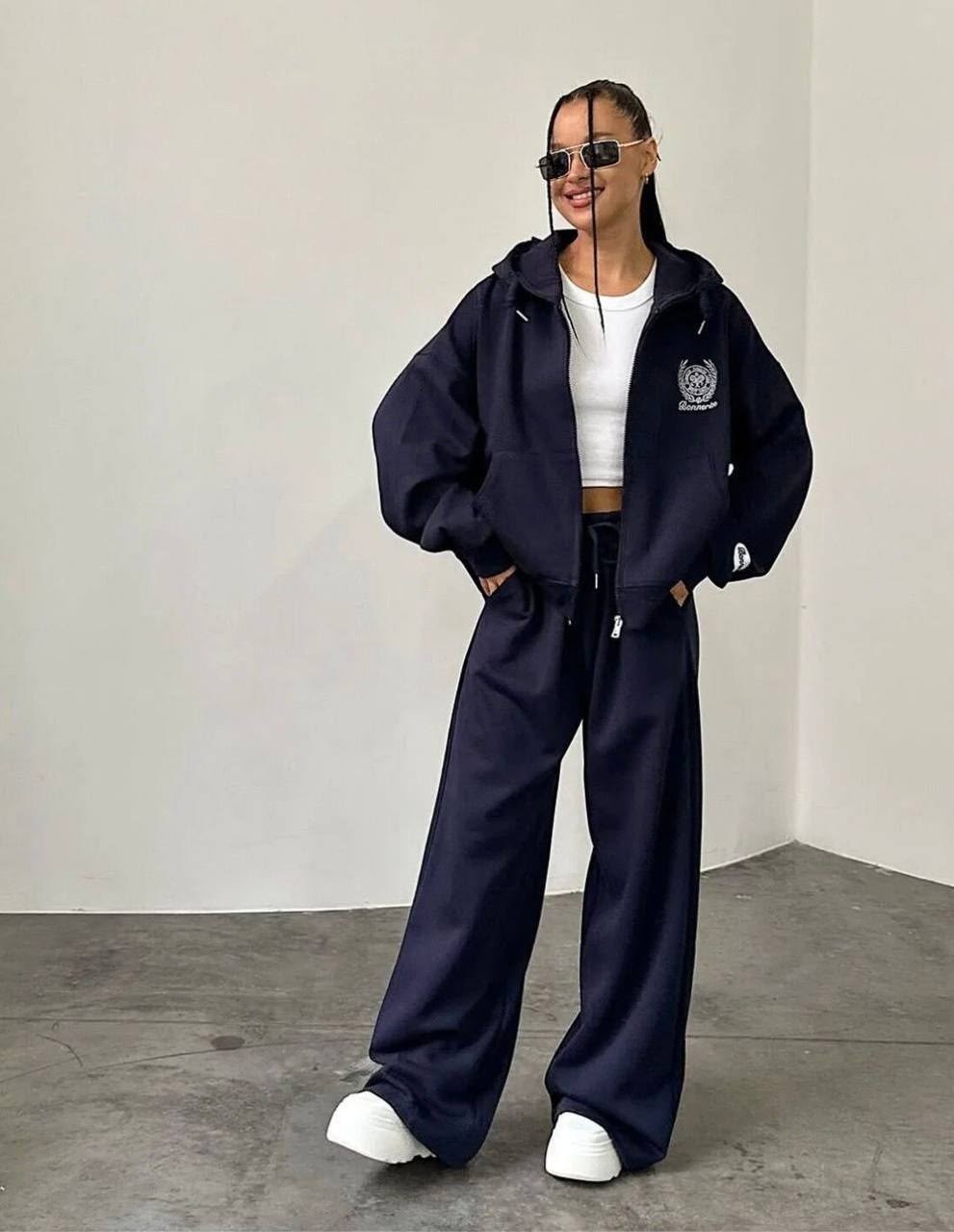 спортивный костюм,женская спортивная одежда,,костюм женский,костюм спортивный женский белый